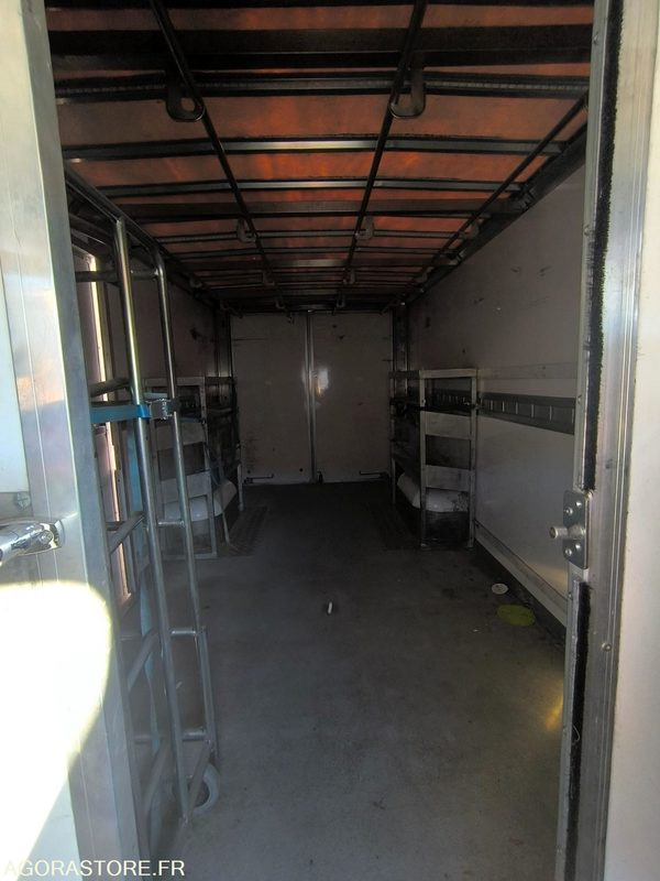 Суцільнометалевий фургон RENAULT MASTER III - 2017 - 239581 Kms: фото 10 Суцільнометалевий фургон RENAULT MASTER III - 2017 - 239581 Kms: фото 10