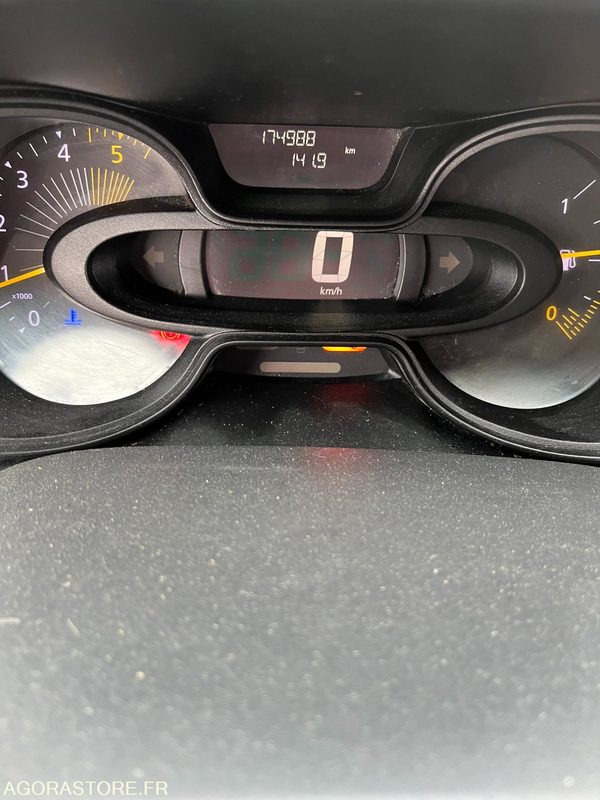 RENAULT - TRAFIC FRIGORIFIQUE - 2017 / 175 000 KM - Фургон-рефрижератор: фото 4 RENAULT - TRAFIC FRIGORIFIQUE - 2017 / 175 000 KM - Фургон-рефрижератор: фото 4