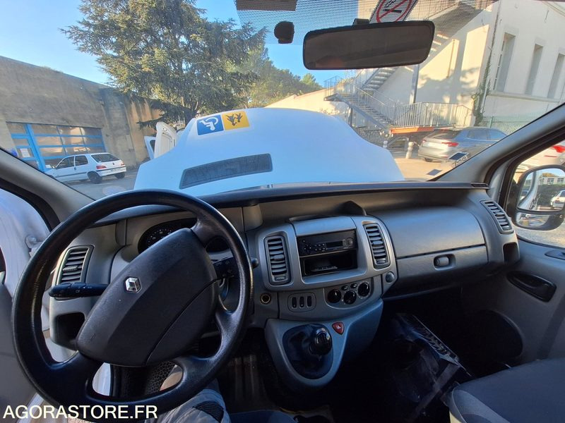 RENAULT TRAFIC - Мікроавтобус, Пасажирський фургон: фото 4 RENAULT TRAFIC - Мікроавтобус, Пасажирський фургон: фото 4