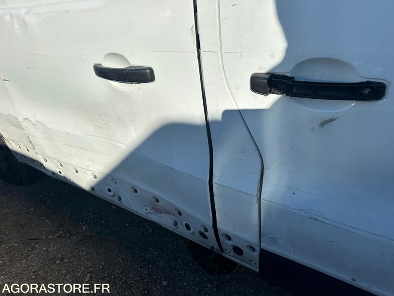RENAULT - TRAFIC L2H1 - 2017 / 286000 KM - Суцільнометалевий фургон: фото 5 RENAULT - TRAFIC L2H1 - 2017 / 286000 KM - Суцільнометалевий фургон: фото 5
