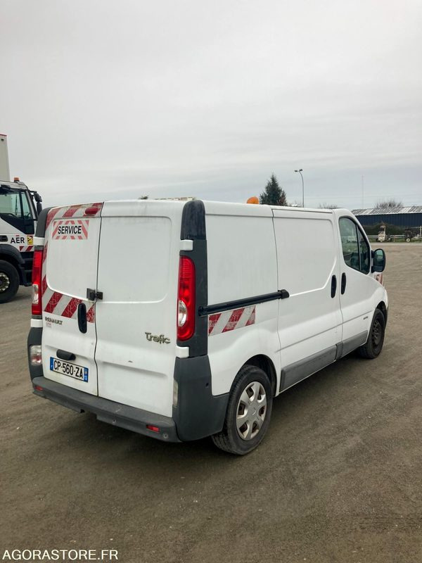 RENAULT TRAFIC diesel - Année 2013 - 376.300km - Суцільнометалевий фургон: фото 4 RENAULT TRAFIC diesel - Année 2013 - 376.300km - Суцільнометалевий фургон: фото 4