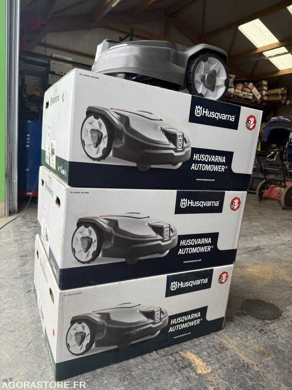 ROBOT de tonte NEUF 305 Husqvarna Unitaire - Газонокосарка: фото 4 ROBOT de tonte NEUF 305 Husqvarna Unitaire - Газонокосарка: фото 4