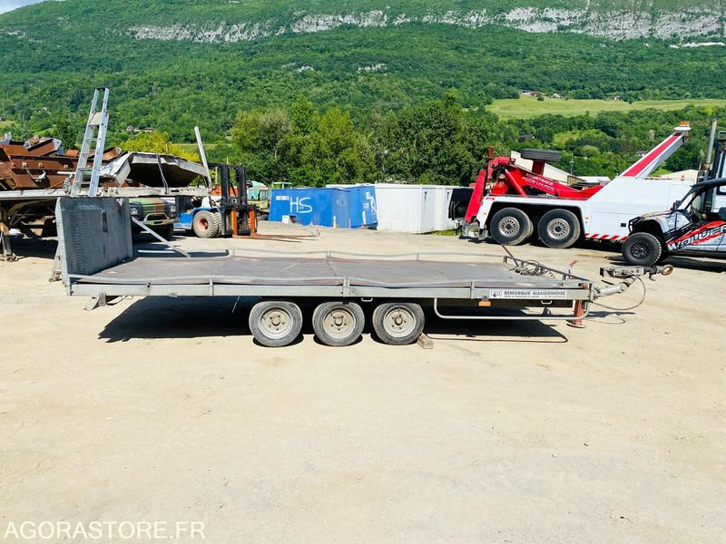Remorque plateau porte-engin Mandrinoise 3,5T - 3 essieux - Année 2011 - Бортовий напівпричіп/ Платформа: фото 5 Remorque plateau porte-engin Mandrinoise 3,5T - 3 essieux - Année 2011 - Бортовий напівпричіп/ Платформа: фото 5