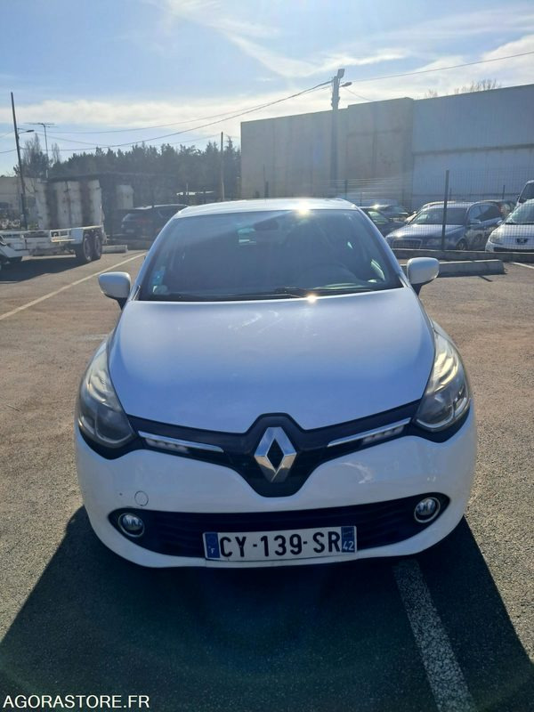 Renault CLIO 4 CY-139-SR - 2013 - 142180KM - Легковий автомобіль: фото 1 Renault CLIO 4 CY-139-SR - 2013 - 142180KM - Легковий автомобіль: фото 1