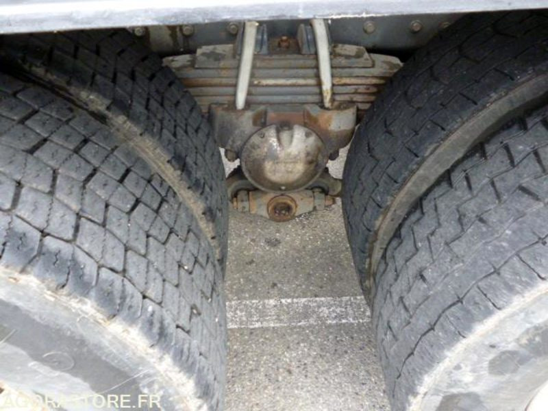 Renault Kerax 6x4 370DCI bras de dépose Marrel 16000kgs 521550 kms 2003 в лізинг Renault Kerax 6x4 370DCI bras de dépose Marrel 16000kgs 521550 kms 2003: фото 12 Renault Kerax 6x4 370DCI bras de dépose Marrel 16000kgs 521550 kms 2003 в лізинг Renault Kerax 6x4 370DCI bras de dépose Marrel 16000kgs 521550 kms 2003: фото 12