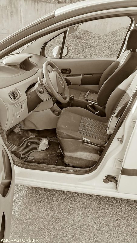 Renault MODUS - Легковий автомобіль: фото 3 Renault MODUS - Легковий автомобіль: фото 3