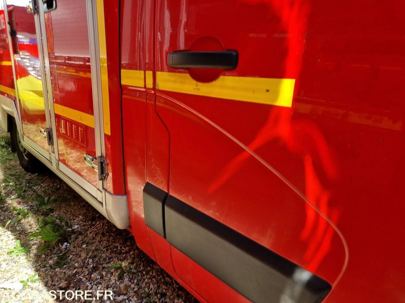 Renault Master - 2011 - 270594 - CE149HL - Карета швидкої допомоги: фото 4 Renault Master - 2011 - 270594 - CE149HL - Карета швидкої допомоги: фото 4