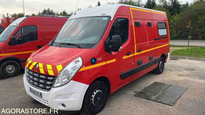 Renault Master III dci 125 - 18/06/2014 - Карета швидкої допомоги: фото 1 Renault Master III dci 125 - 18/06/2014 - Карета швидкої допомоги: фото 1