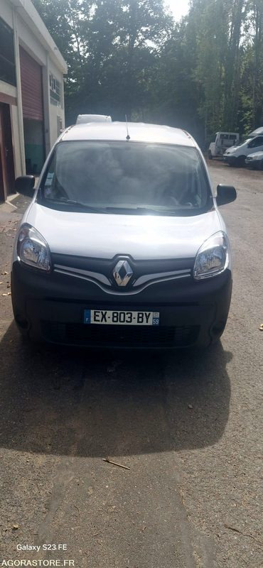 Renault kangoo 1.2 tce 115 cv 93121 kms Annee 2018 Clim Gps - Легковий фургон: фото 1 Renault kangoo 1.2 tce 115 cv 93121 kms Annee 2018 Clim Gps - Легковий фургон: фото 1