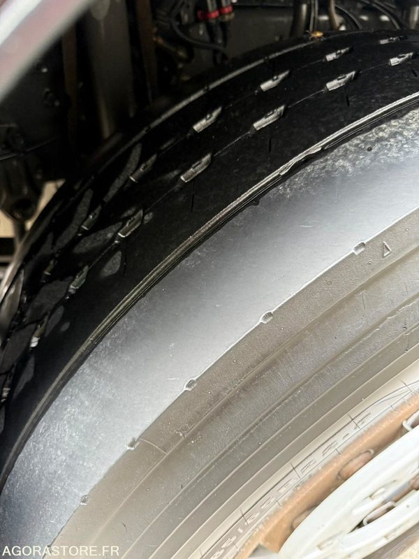 Renault porteur C460 Ampliroll Grue 6x2 remorquant - Гаковий мультиліфт вантажівка: фото 4 Renault porteur C460 Ampliroll Grue 6x2 remorquant - Гаковий мультиліфт вантажівка: фото 4