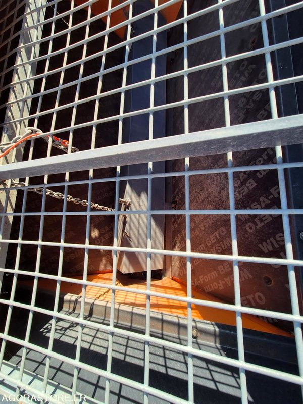 SALEUSE EPOKE S-2300 E 2000 AVEC MOTEUR AUXILIAIRE - Техніка для саду та городу: фото 5 SALEUSE EPOKE S-2300 E 2000 AVEC MOTEUR AUXILIAIRE - Техніка для саду та городу: фото 5