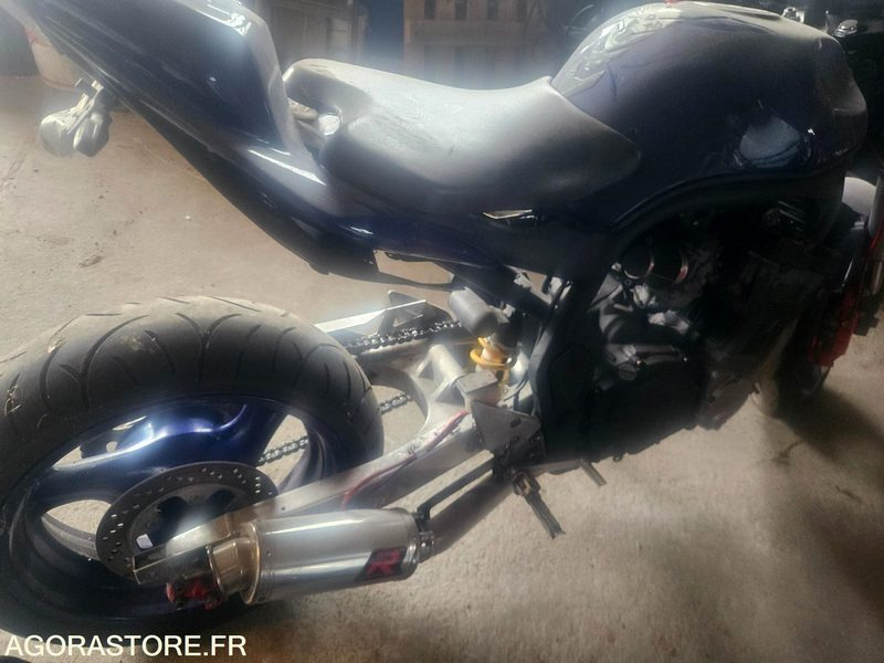 SUZUKI GSF 650 SANS CG VENTE POUR PIECE - Мотоцикл: фото 3 SUZUKI GSF 650 SANS CG VENTE POUR PIECE - Мотоцикл: фото 3