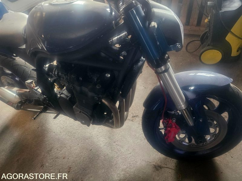 SUZUKI GSF 650 SANS CG VENTE POUR PIECE - Мотоцикл: фото 4 SUZUKI GSF 650 SANS CG VENTE POUR PIECE - Мотоцикл: фото 4