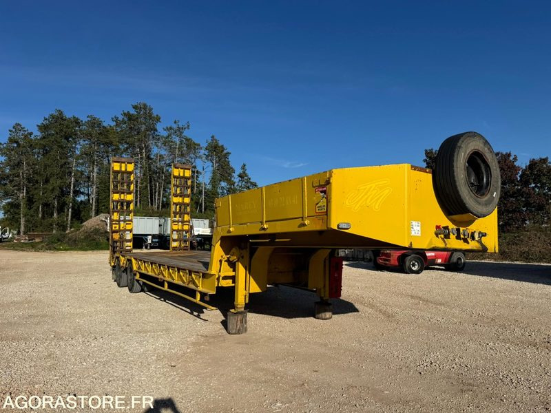 Semi-remorque ACTM - 1988 - Низькорамна платформа причіп: фото 4 Semi-remorque ACTM - 1988 - Низькорамна платформа причіп: фото 4