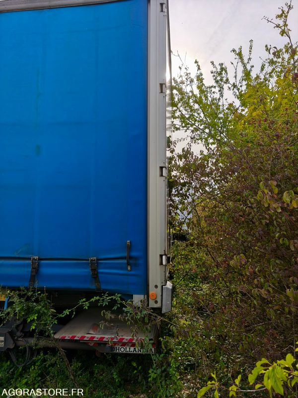 Semi-remorque Bâchée Fruehauf - 2011 (3689) - Тентований напівпричіп: фото 4 Semi-remorque Bâchée Fruehauf - 2011 (3689) - Тентований напівпричіп: фото 4