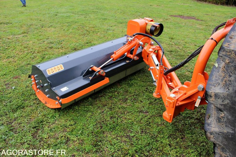 BROYEUR À AXE HORIZONTAL - SMK 160 SMA COULEUR PASSÉE NON GARANTI - Сільськогосподарська техніка: фото 1 BROYEUR À AXE HORIZONTAL - SMK 160 SMA COULEUR PASSÉE NON GARANTI - Сільськогосподарська техніка: фото 1
