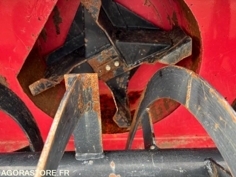 FRAISE A NEIGE 3 POINTS 1400 MM - Сільськогосподарська техніка: фото 3 FRAISE A NEIGE 3 POINTS 1400 MM - Сільськогосподарська техніка: фото 3