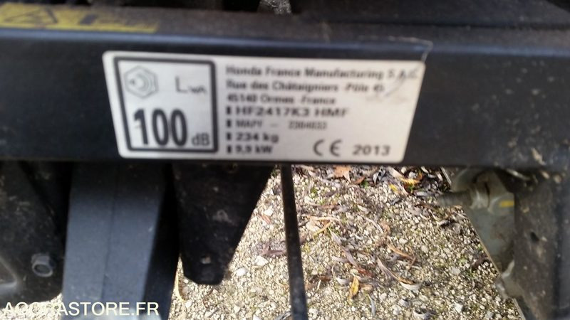 TONDEUSE AUTOPORTEE HONDA F2417 - Газонокосарка: фото 5 TONDEUSE AUTOPORTEE HONDA F2417 - Газонокосарка: фото 5