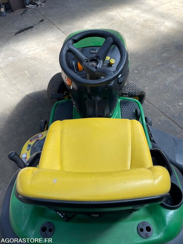 TONDEUSE AUTOPORTEE JOHN DEERE LA155 ESSENCE (PRIX AFFICHE HT - TVA 20%) - Газонокосарка: фото 5 TONDEUSE AUTOPORTEE JOHN DEERE LA155 ESSENCE (PRIX AFFICHE HT - TVA 20%) - Газонокосарка: фото 5
