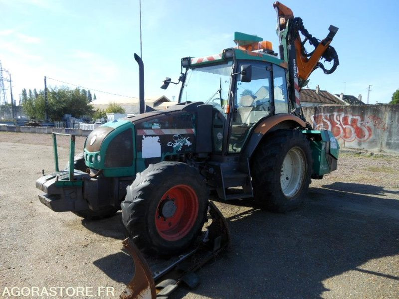 TRACTEUR AGRICOLE RENAULT ERGOS 446 (DD123) + DEBROUSSAILLEUSE 5M (MC123) - Трактор: фото 1 TRACTEUR AGRICOLE RENAULT ERGOS 446 (DD123) + DEBROUSSAILLEUSE 5M (MC123) - Трактор: фото 1