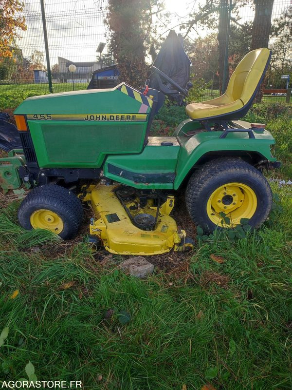 TRACTEUR TONDEUSE JOHN DEERE 455 - Газонокосарка: фото 1 TRACTEUR TONDEUSE JOHN DEERE 455 - Газонокосарка: фото 1