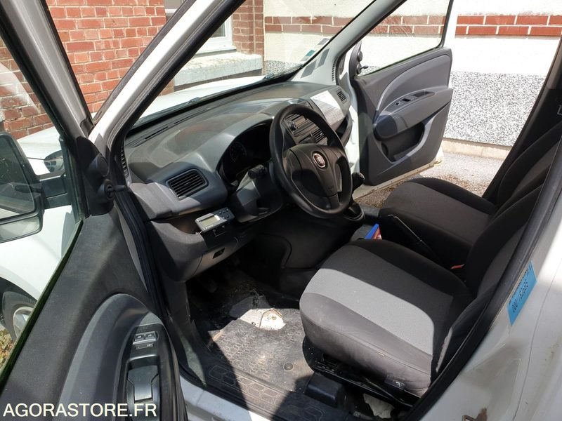 Utilitaire frigo FIAT DOBLO - Легковий фургон: фото 4 Utilitaire frigo FIAT DOBLO - Легковий фургон: фото 4