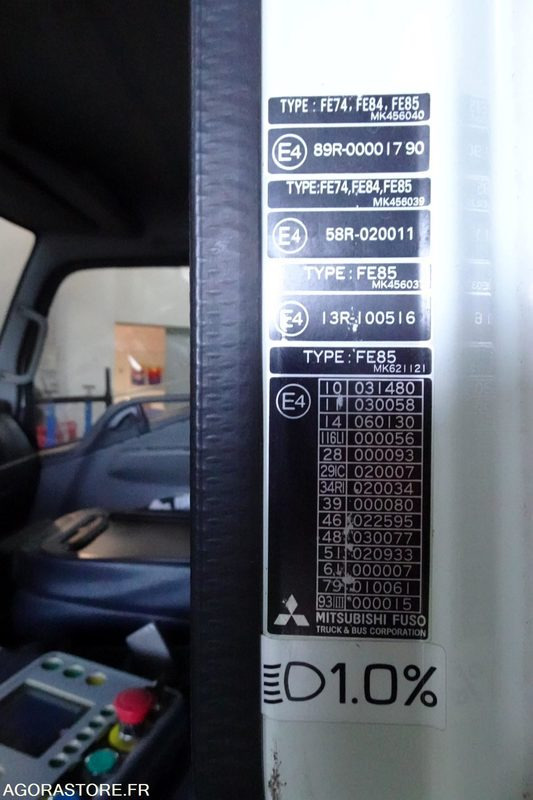 Вантажівка Mitsubishi Fuso Bluetec 5: фото 6 Вантажівка Mitsubishi Fuso Bluetec 5: фото 6