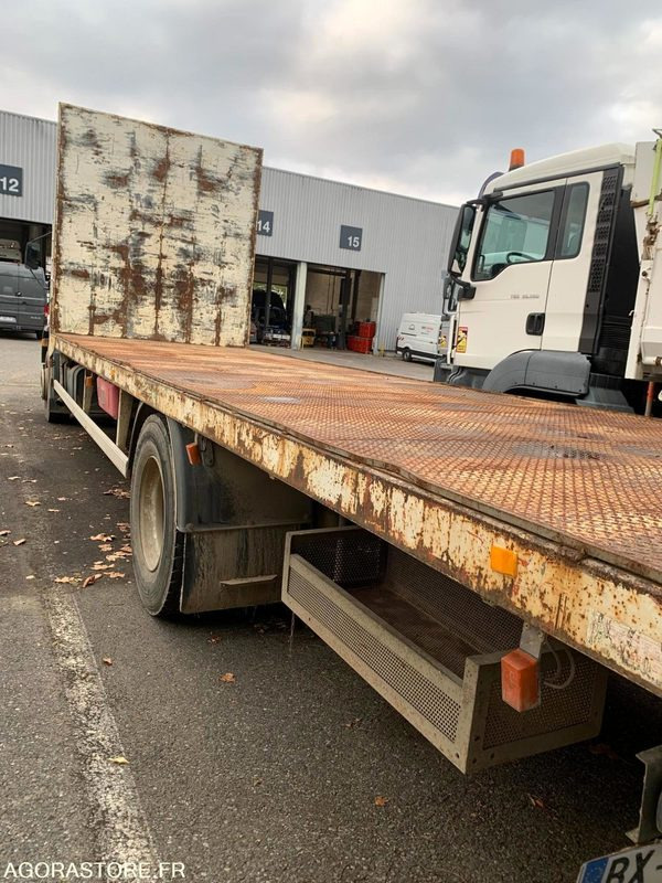 Porteur plateau DAF LF 18.250 - 2004 - 418000 Kms - Вантажівка: фото 4 Porteur plateau DAF LF 18.250 - 2004 - 418000 Kms - Вантажівка: фото 4