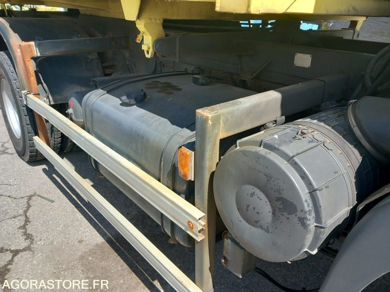 RENAULT KERAX 370 DCI + SALEUSE MECAGIL LEBON (KR0206 + SL0206) - Вантажівка: фото 3 RENAULT KERAX 370 DCI + SALEUSE MECAGIL LEBON (KR0206 + SL0206) - Вантажівка: фото 3