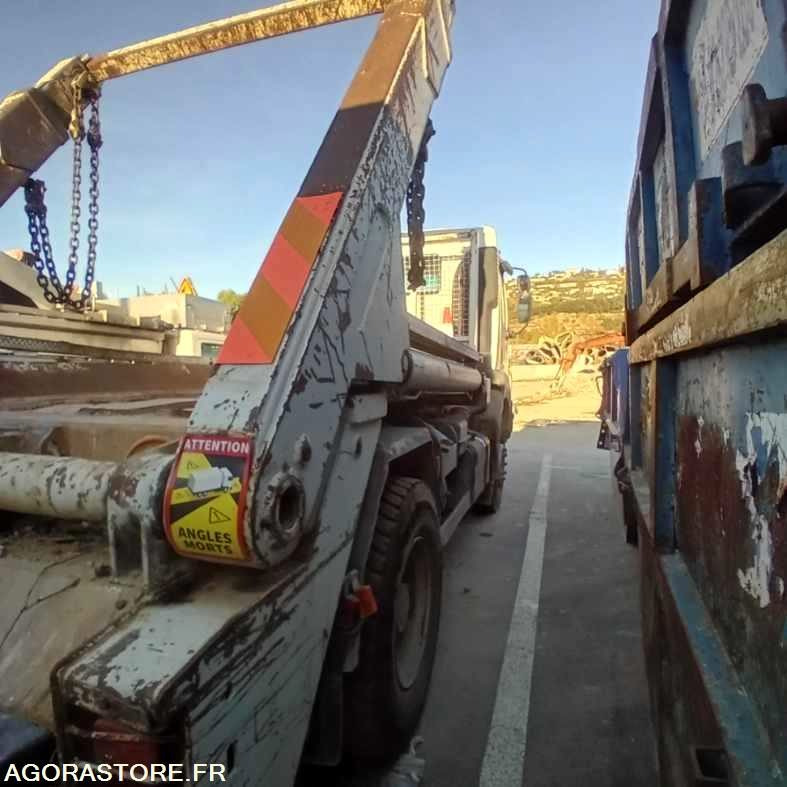 Renault Kerax multi benne à chaine - Вантажівка: фото 2 Renault Kerax multi benne à chaine - Вантажівка: фото 2