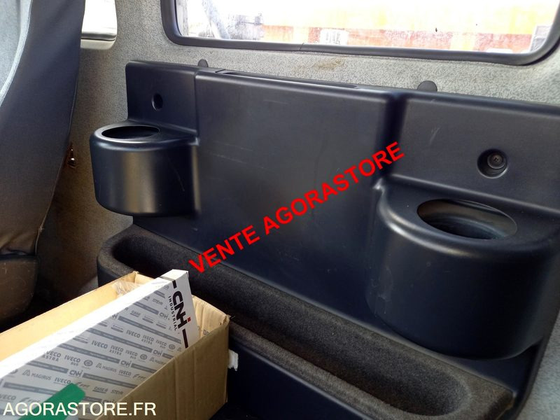 Вантажівка Vends IVECO 4X2: фото 17