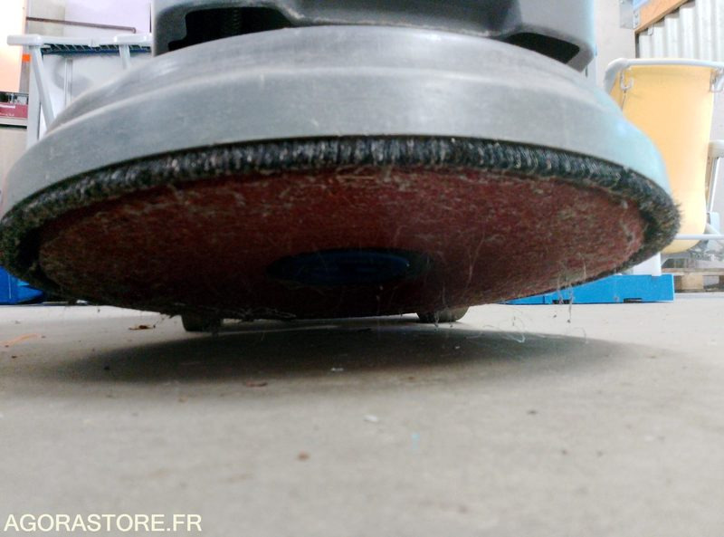 Підлогомийна машина auto laveuse TENNANT T300: фото 8