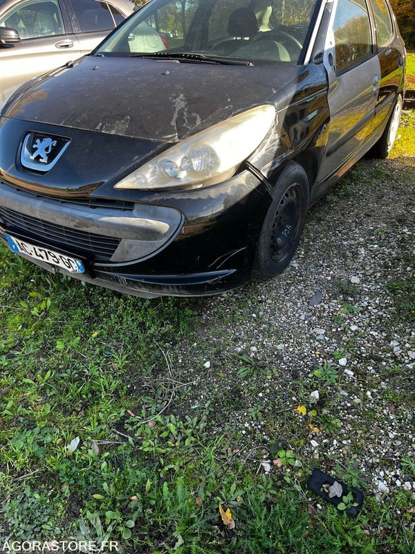 Peugeot 206+ 1.4 hdi 2009 185000km - Легковий автомобіль: фото 2 Peugeot 206+ 1.4 hdi 2009 185000km - Легковий автомобіль: фото 2