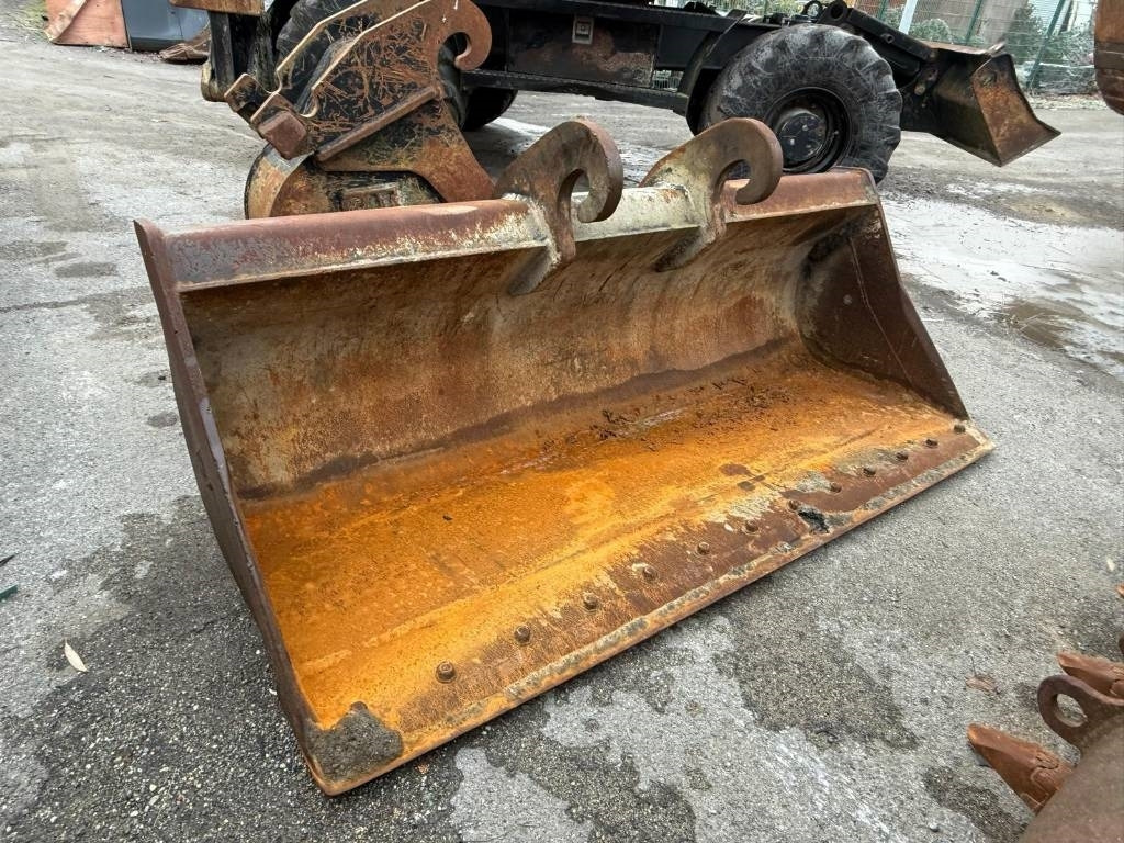 CAT 313D - Колісний екскаватор: фото 4 CAT 313D - Колісний екскаватор: фото 4