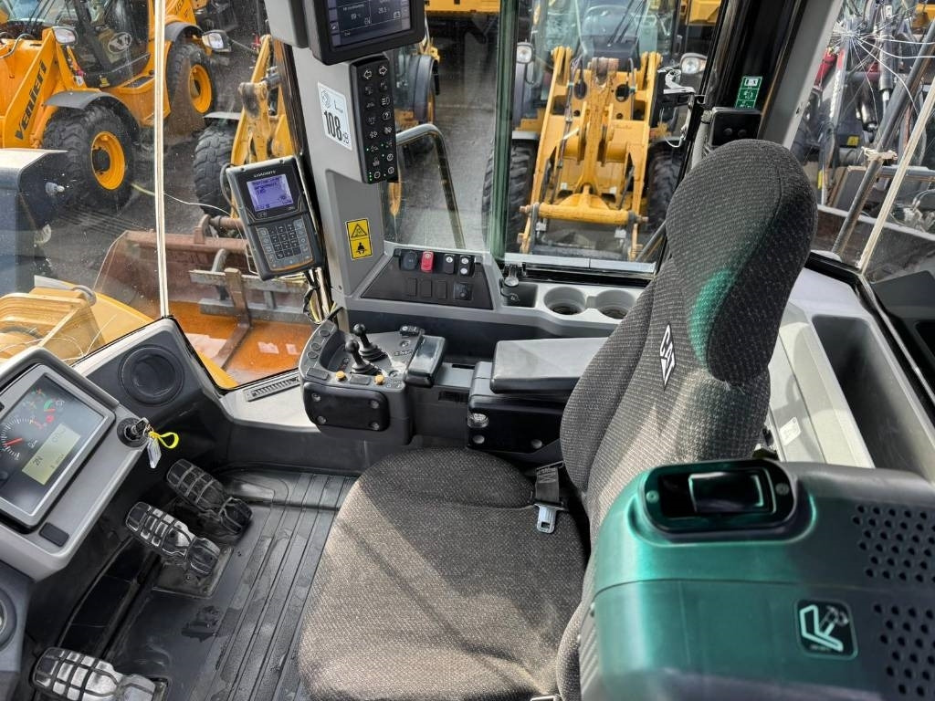 CAT 966M - Колісний навантажувач: фото 5 CAT 966M - Колісний навантажувач: фото 5