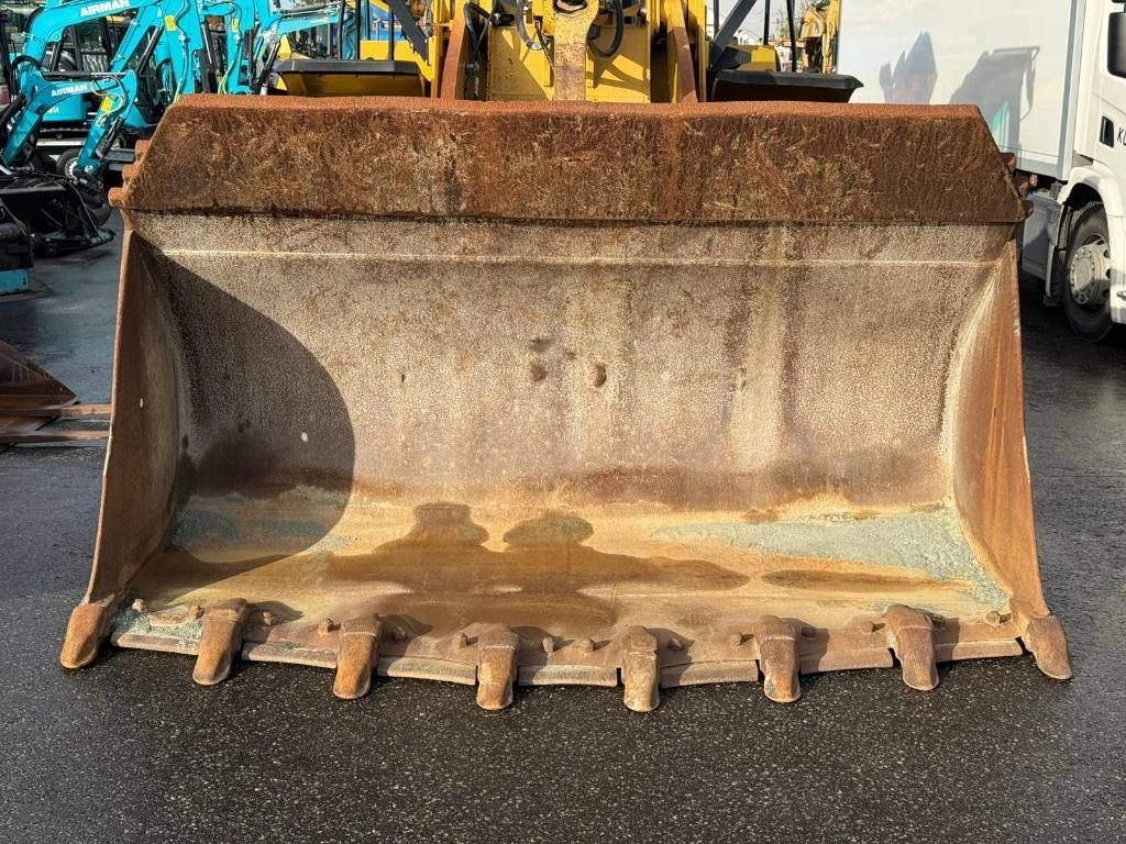 CAT 966M - Колісний навантажувач: фото 2 CAT 966M - Колісний навантажувач: фото 2