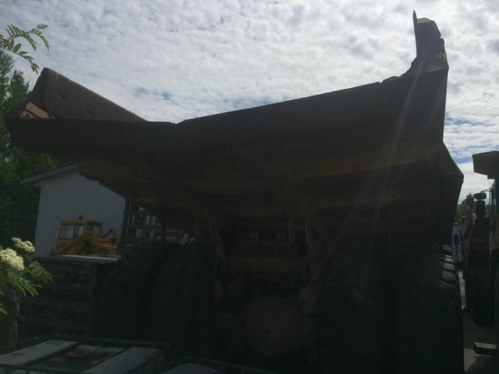 Komatsu HD 465-5 - Кар'єрний самоскид: фото 2 Komatsu HD 465-5 - Кар'єрний самоскид: фото 2