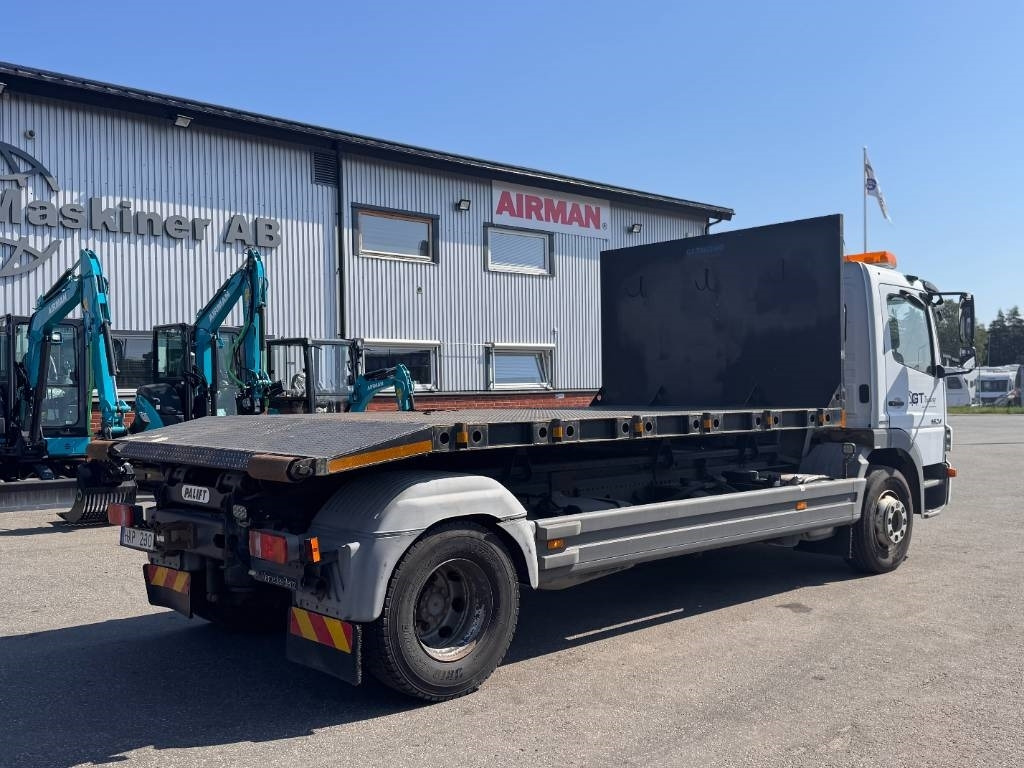 Mercedes-Benz Atego 1524 L 4X2 Växlare Pallift - Вантажівка з закритим кузовом: фото 3 Mercedes-Benz Atego 1524 L 4X2 Växlare Pallift - Вантажівка з закритим кузовом: фото 3