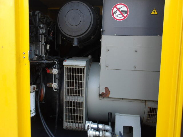 Електричний генератор Atlas Copco QAS100: фото 10 Електричний генератор Atlas Copco QAS100: фото 10