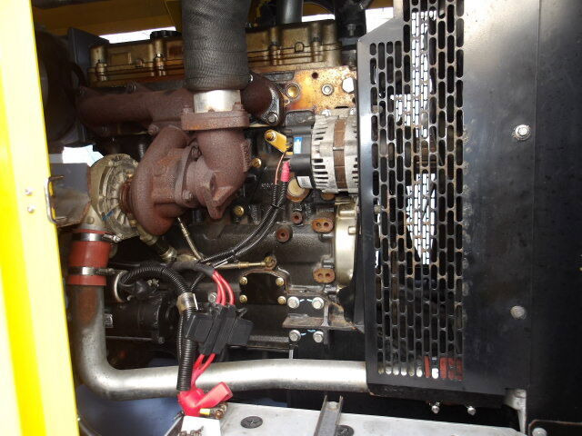 Електричний генератор Atlas Copco QAS100: фото 15 Електричний генератор Atlas Copco QAS100: фото 15