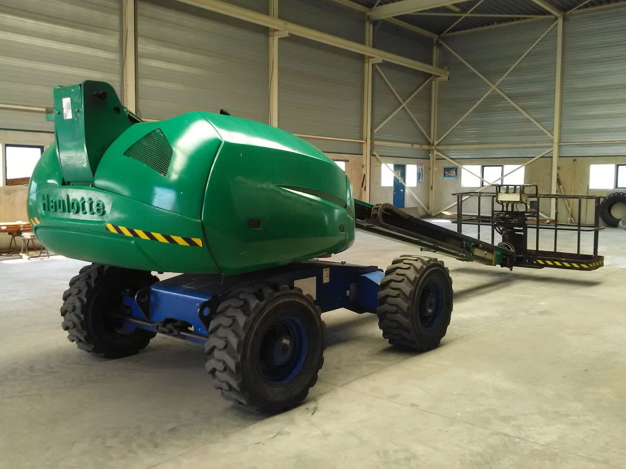 Haulotte HX14 - Телескопічний підйомник: фото 1 Haulotte HX14 - Телескопічний підйомник: фото 1