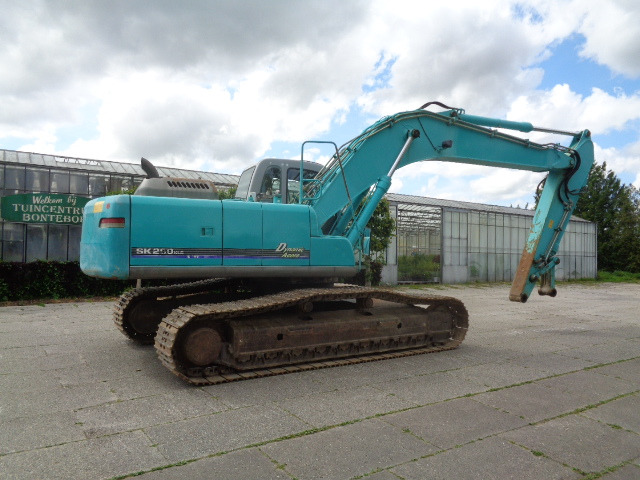 KOBELCO SK250 NLC-BE - Гусеничний екскаватор: фото 1 KOBELCO SK250 NLC-BE - Гусеничний екскаватор: фото 1