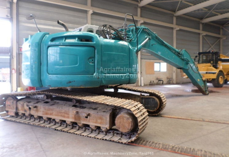 New Holland Kobelco E 235 BSR-2 - Гусеничний екскаватор: фото 3 New Holland Kobelco E 235 BSR-2 - Гусеничний екскаватор: фото 3