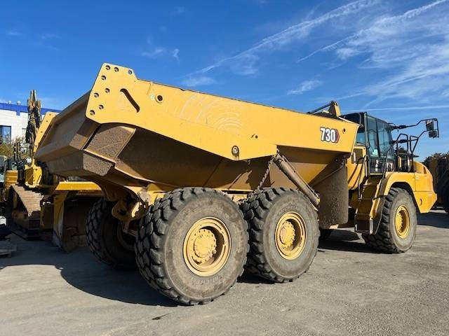 CAT 730 - Шарнірний самоскид: фото 2 CAT 730 - Шарнірний самоскид: фото 2