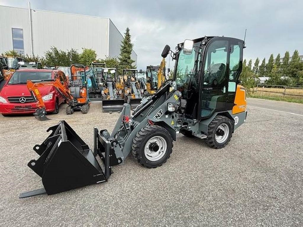 GiANT G2300 X-TRA HD - Колісний навантажувач: фото 1 GiANT G2300 X-TRA HD - Колісний навантажувач: фото 1