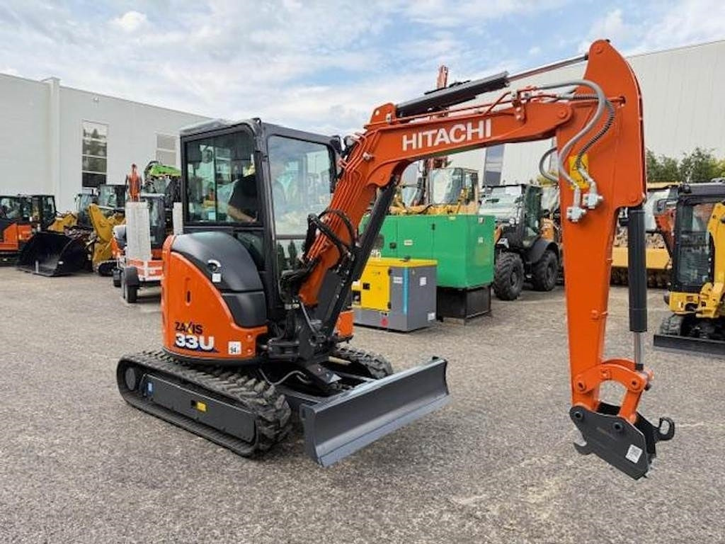 Hitachi ZX33U-6 - Міні-екскаватор: фото 1 Hitachi ZX33U-6 - Міні-екскаватор: фото 1