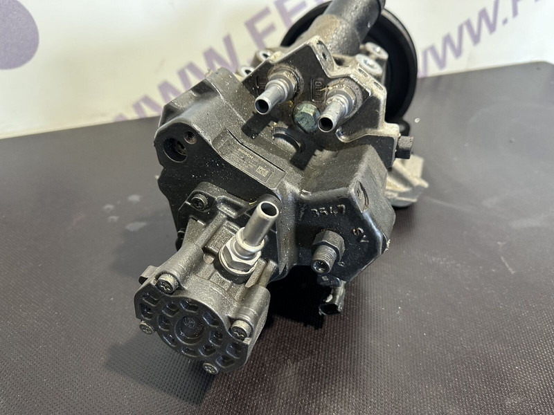 Bosch TGX - Паливний насос в категорії Вантажівки: фото 3 Bosch TGX - Паливний насос в категорії Вантажівки: фото 3