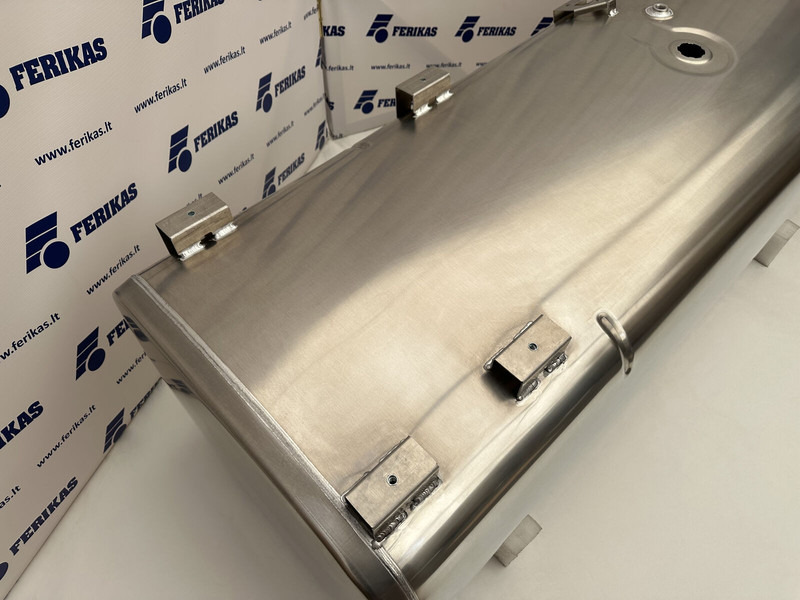 DAF New aluminum fuel tank 690L - Паливний бак в категорії Вантажівки: фото 5 DAF New aluminum fuel tank 690L - Паливний бак в категорії Вантажівки: фото 5