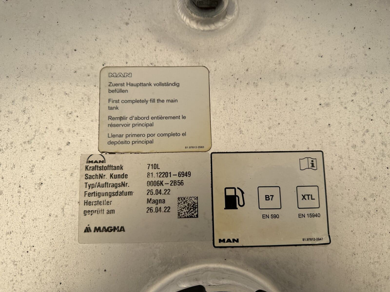 Паливний бак в категорії Вантажівки MAN 710L fuel tank: фото 8