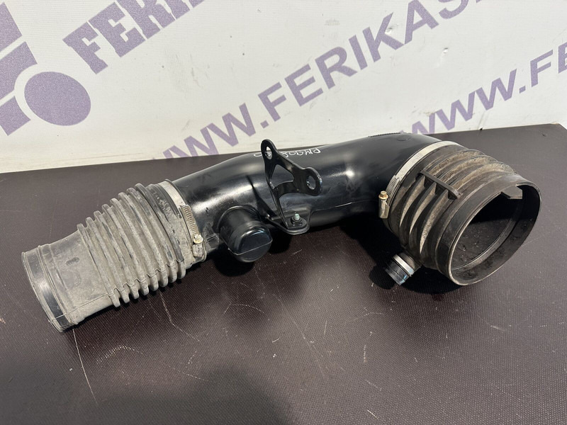 MAN air intake pipe - Впускна труба в категорії Вантажівки: фото 1 MAN air intake pipe - Впускна труба в категорії Вантажівки: фото 1